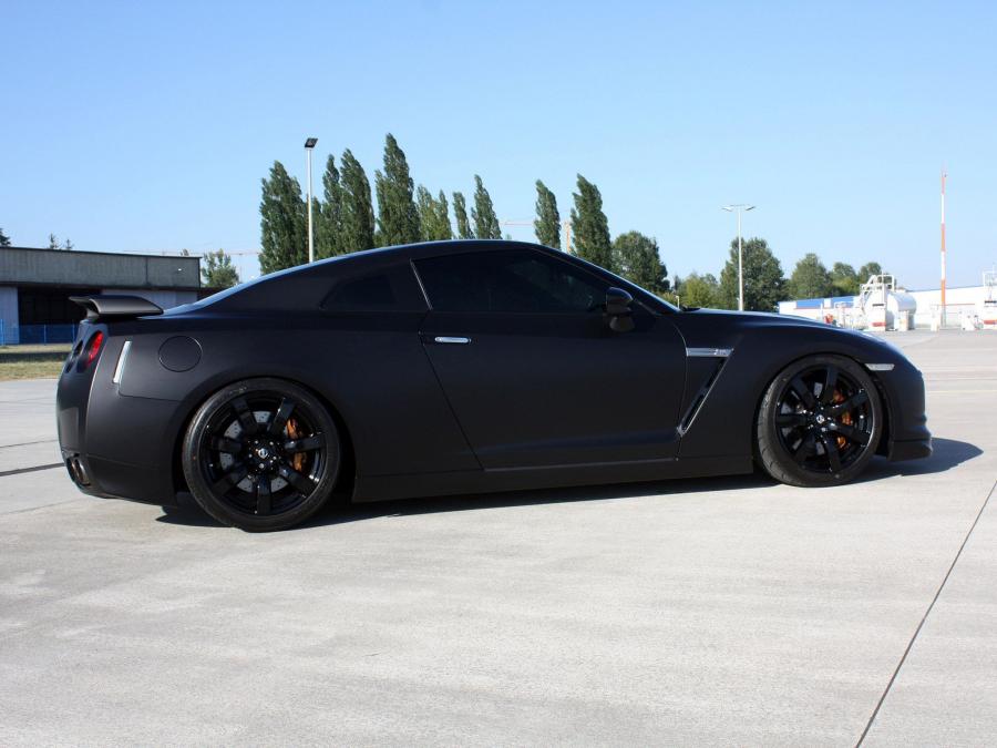  Nissan GT-R by AVUS Perfomance 2009 года  (фото 13 из 18)